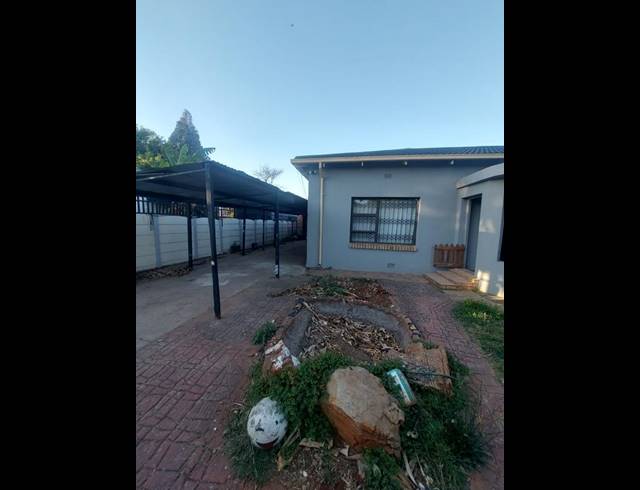 4 BEDROOM HOUSE FOR SALE IN BRENTHURST